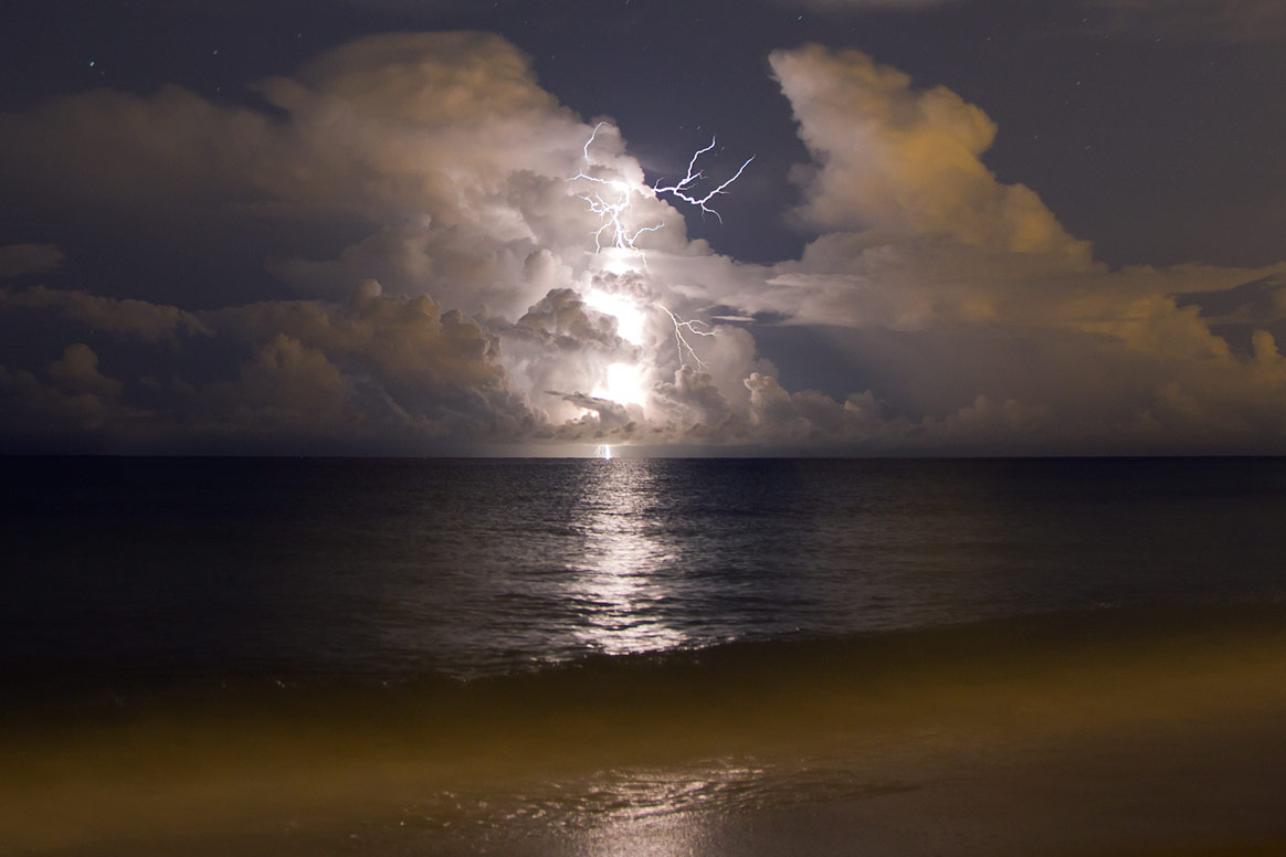 Lightning Photography Tutorial and Tips »