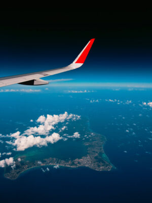 9 Tips for Awesome Photos from Airplane Windows: Airplane over Grand Cayman Island